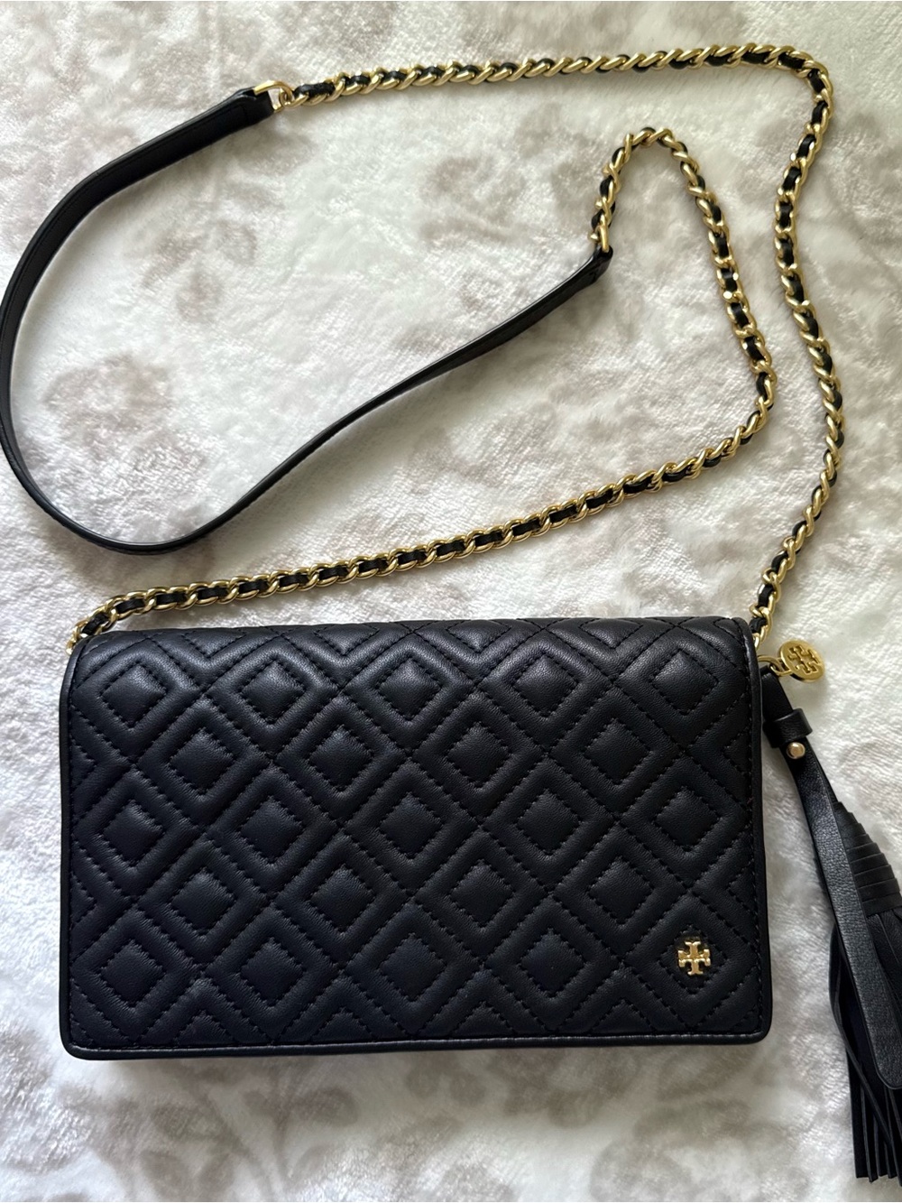 Tory Burch Fleming Quilted Leather Chain Crossbody Bag Wallet with Tassel Logo